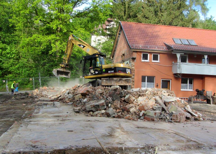 Neubau und Umbau der Werkstatt in Rastenberg im Juni 2014