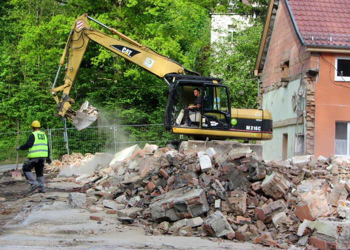 Neubau und Umbau der Werkstatt in Rastenberg im Juni 2014