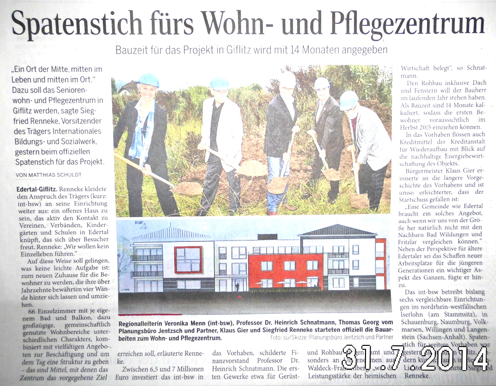 Spatenstich für den Neubau des Pflegeheims in Edertal-Giflitz im August 2014