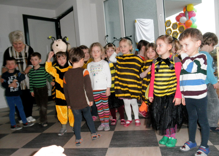 Eröffnungsfeier der Kita Bienenschwarm in Ulrichshalben im Januar 2015
