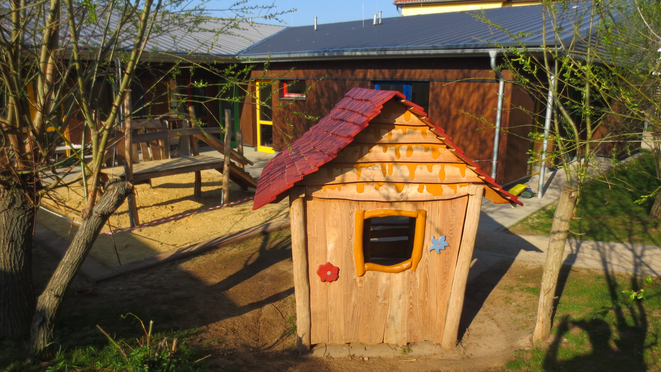 Neubau Kita Bienenschwarm in Ulrichshalben