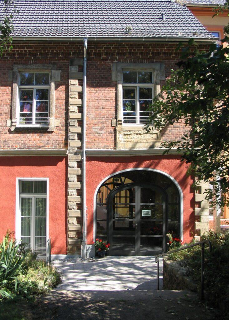 Altenpflegeheim in historischem Gebäude Evangelisch-Lutherisches Magdalenenstift in Altenburg